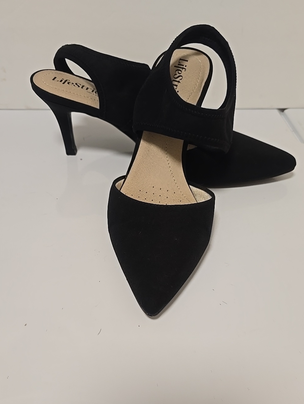 Life Stride Black Pointed-Toe Slingback Pumps